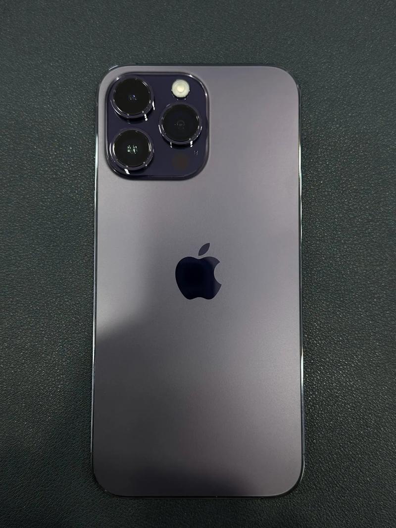 苹果14怎样设置动态锁屏壁纸呢?