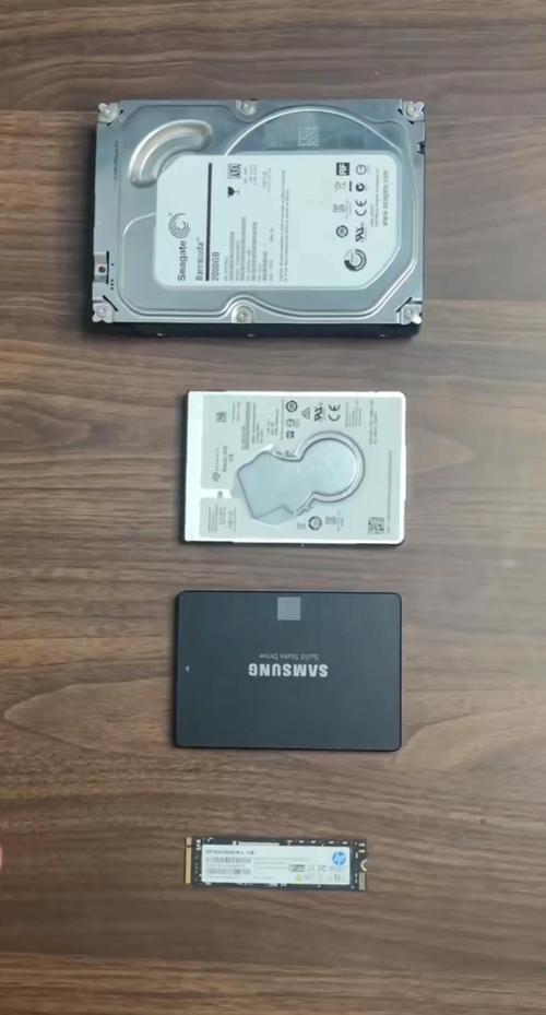 一台电脑装两个固态硬盘区别在哪