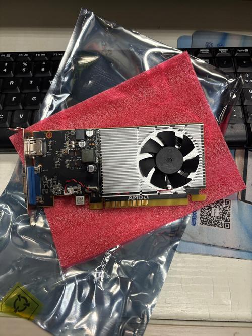 台式电脑显卡长什么样?