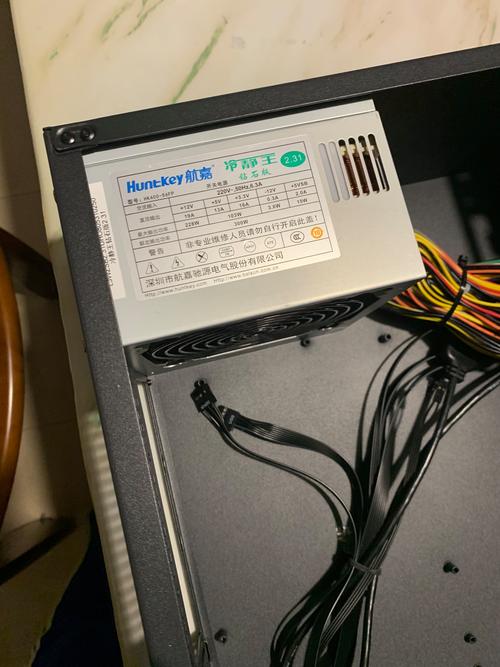 电脑组装机箱电源哪个好机箱电源什么品牌好