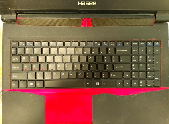 神舟笔记本电脑,键盘上一个键坏了,但是按了有反应的,如果去专卖店修会...