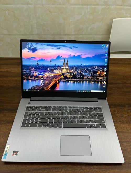 联想笔记本最小多少寸