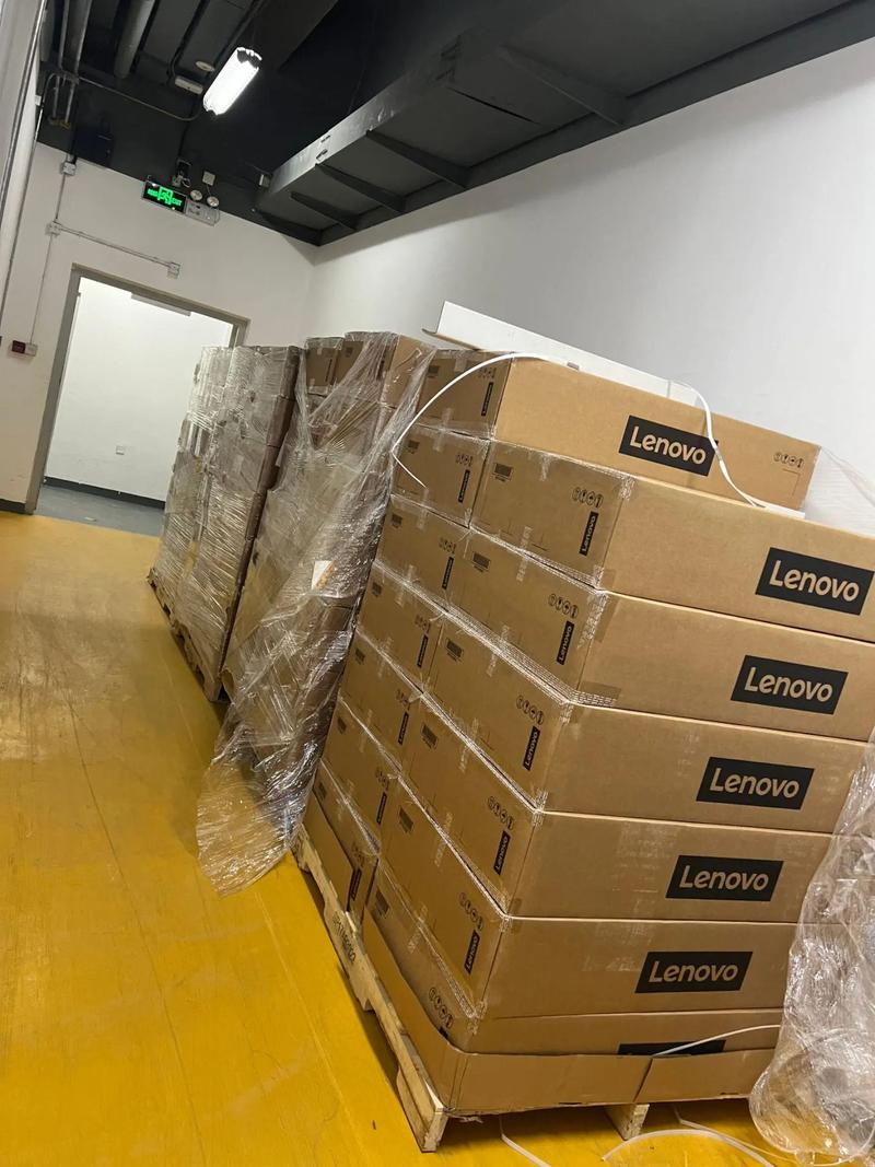 联想专卖店买电脑会送什么配件?