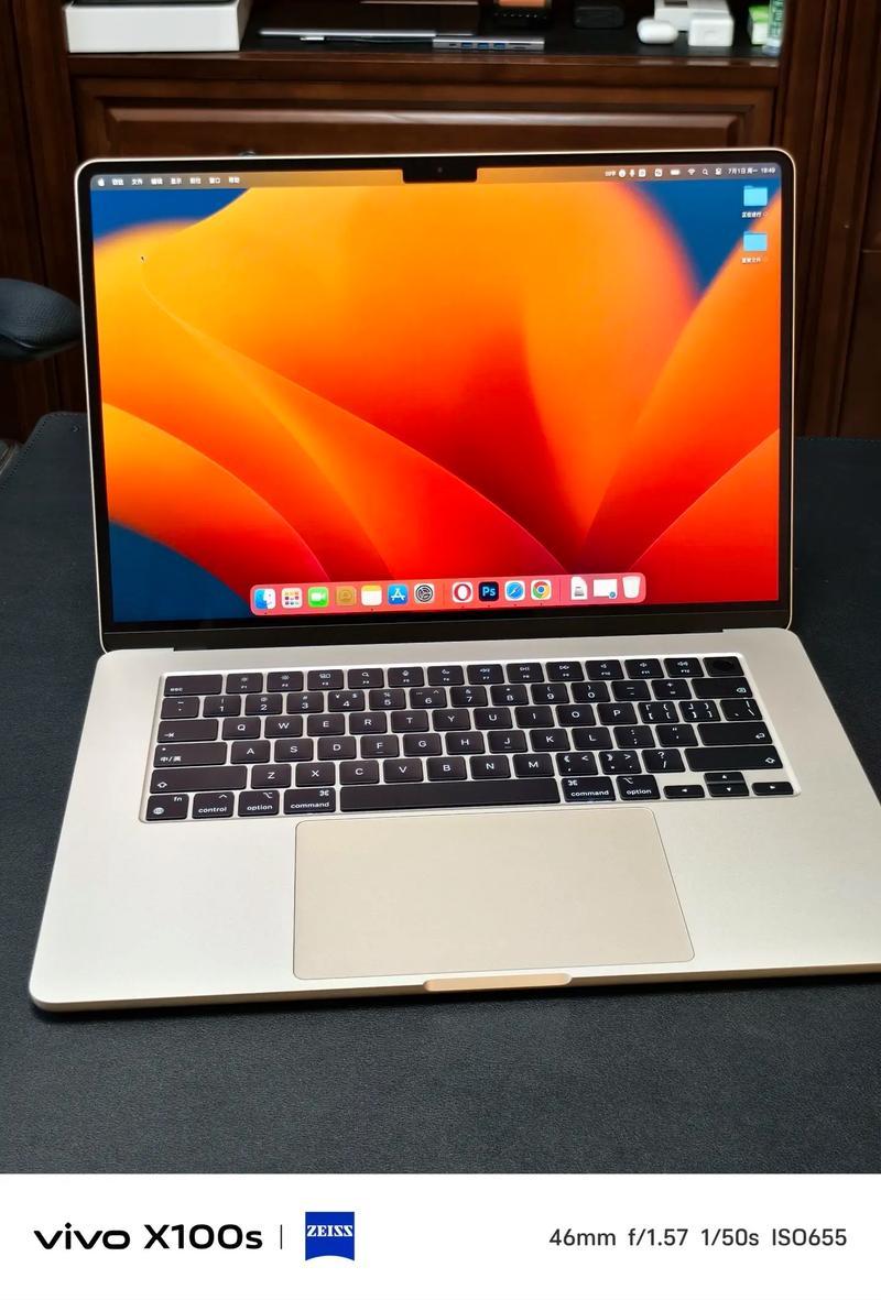 现在苹果最新款笔记本电脑是哪个型号呢?