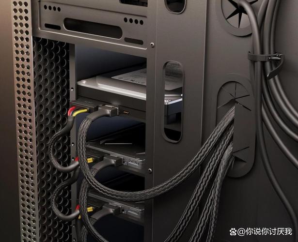 一台电脑比较多能安装几个硬盘?