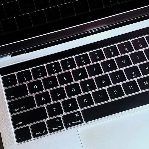 笔记本电脑买键盘膜吗_笔记本需不需要买键盘膜