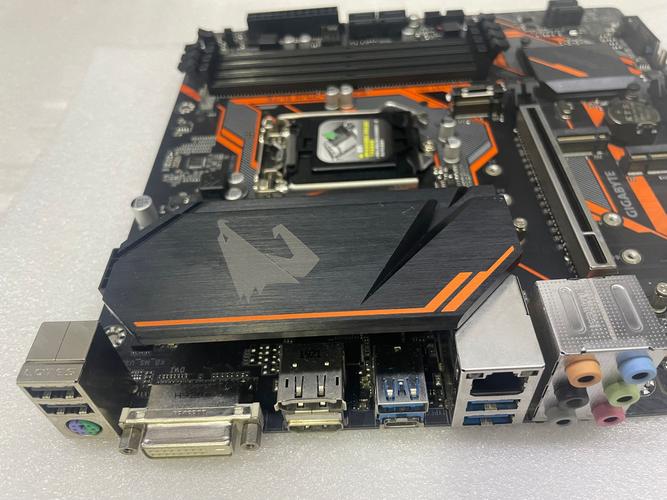 b360m主板配什么cpu好?