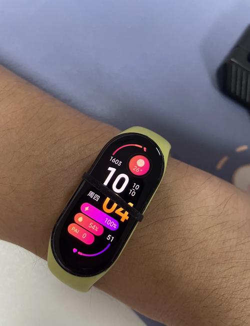 小米手环屏幕碎了能换吗