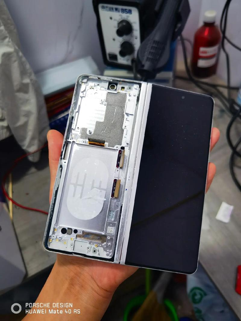 三星zflip3换屏幕多少钱?