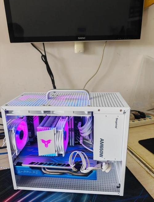 蓝宝石rx590相当于gtx多少显卡?