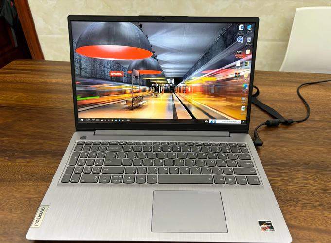 联想的电脑500s_15lsk得型号好不