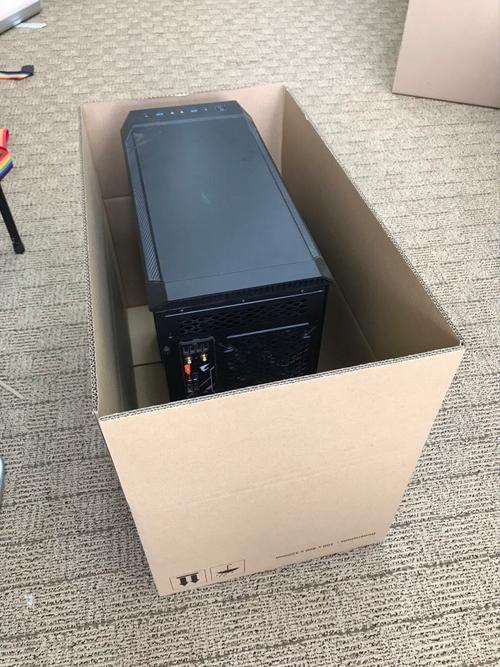 送的电脑主机多少钱顺丰快递邮寄一台电脑主机多少钱