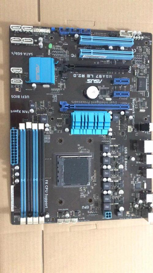 华硕主板M5A97配什么牌子的显卡最兼容