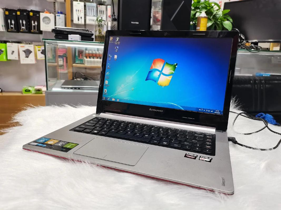 z465笔记本上面的长条口是干什么的