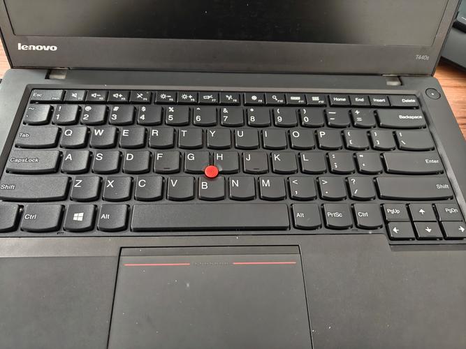 笔记本电脑键盘坏了,维修要多少钱?