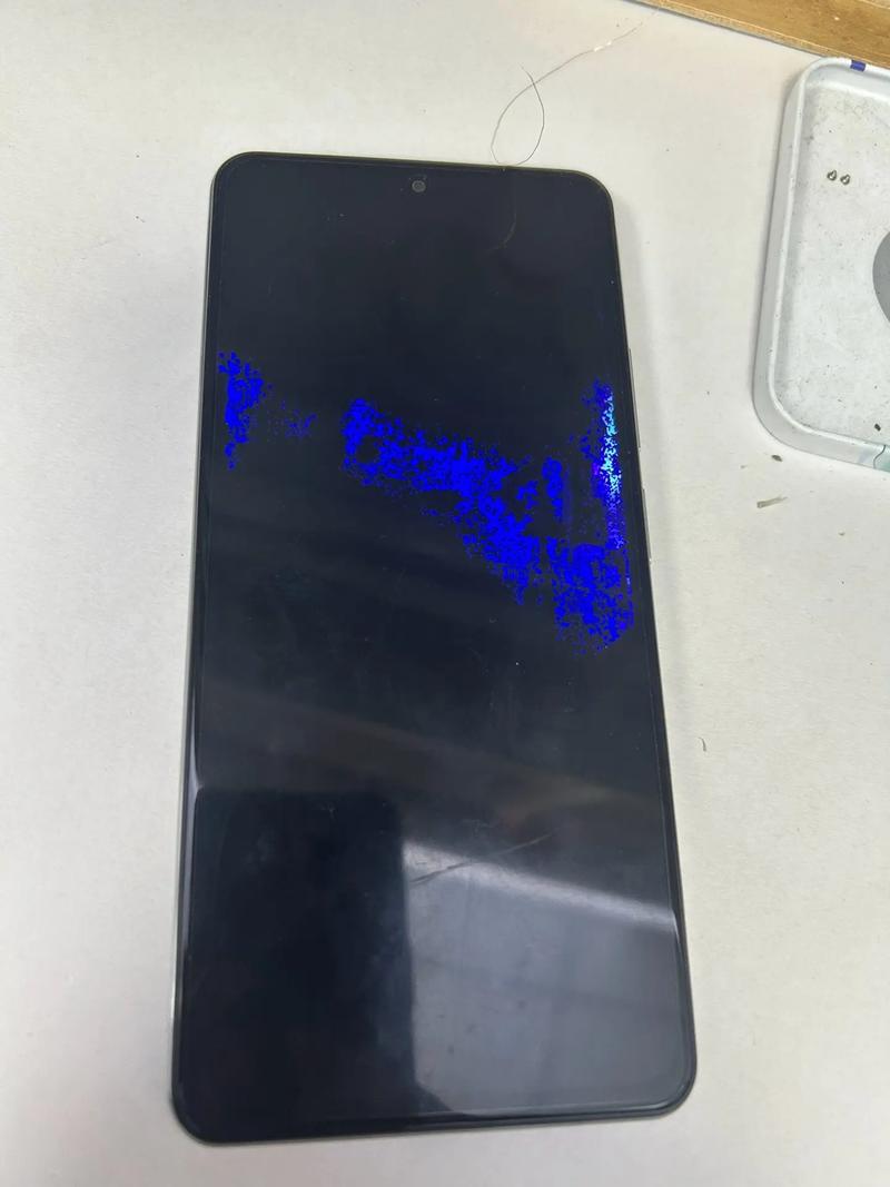 红米k40屏幕为什么被称为瞎眼屏?