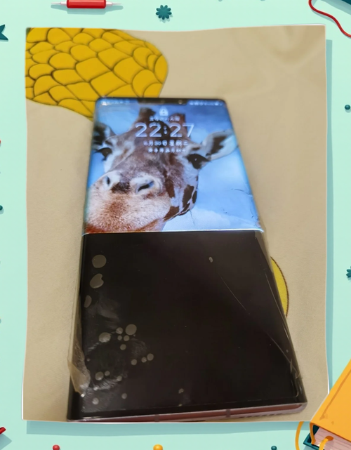 华为mate30epro屏幕碎了,换一个需要多少钱?