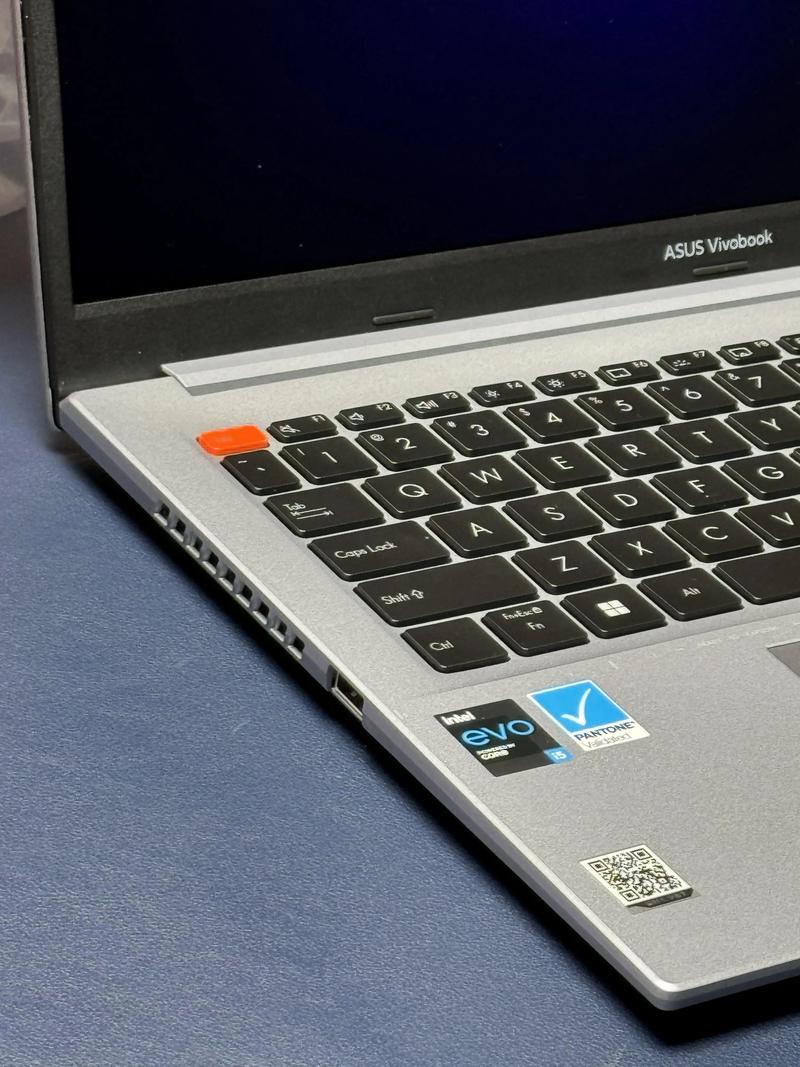 英特尔和华硕笔记本哪个好