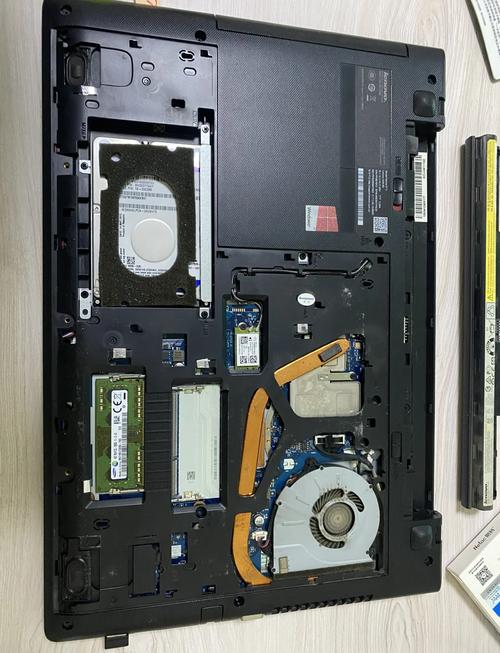 联想笔记本电脑的显卡一般在哪个位置的