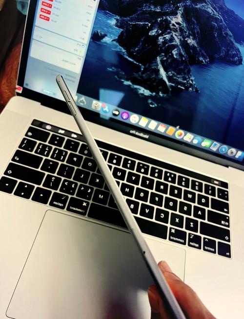 ipadmini4和ipad4的区别