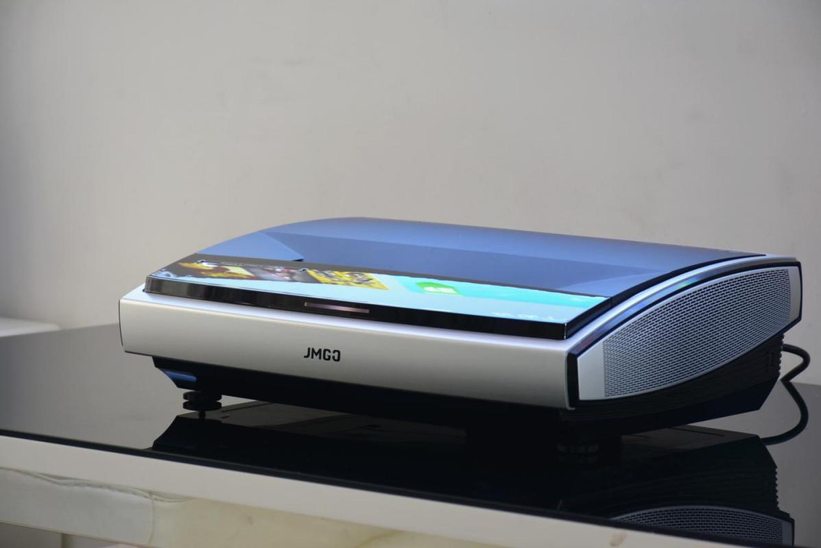 坚果U1,4K激光电视评测