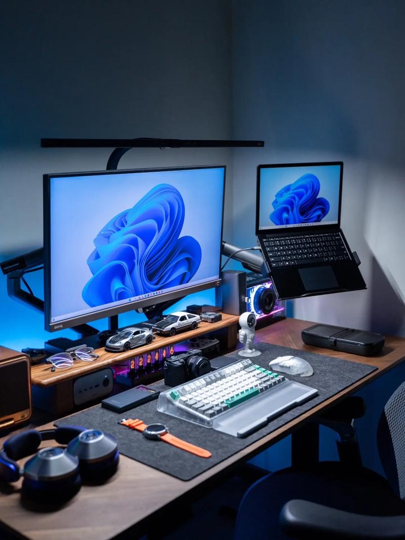 学艺术设计用什么电脑