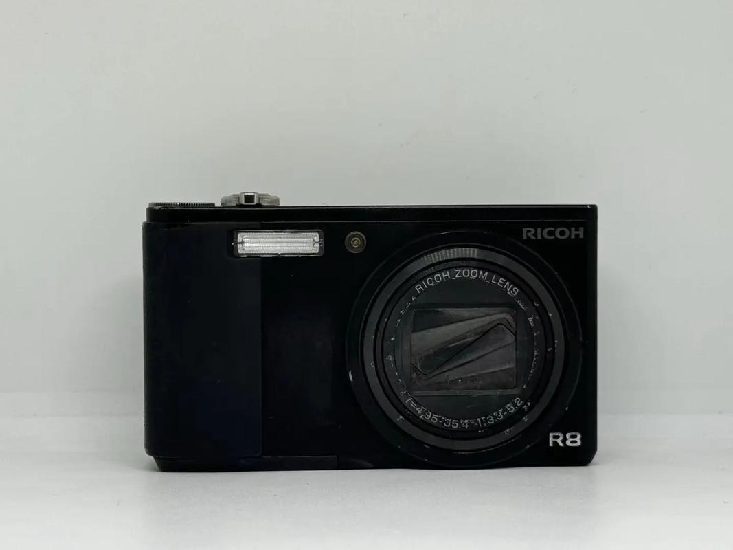 佳能G9与理光R8哪个更好?