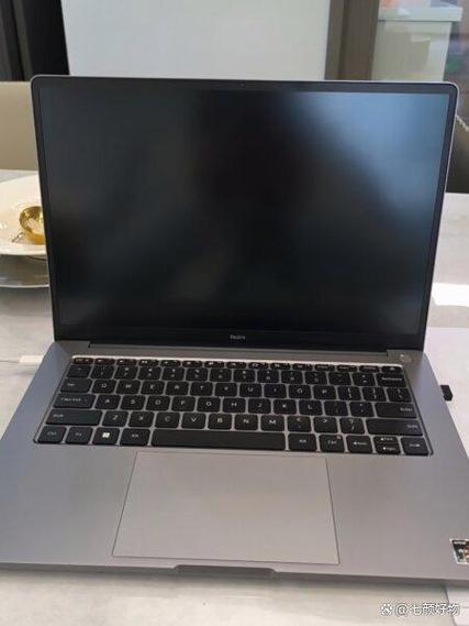 小米笔记本评测怎么样?性价比高吗?