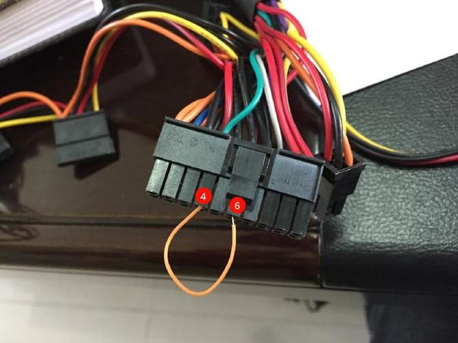 电脑电源短接哪二根线启动