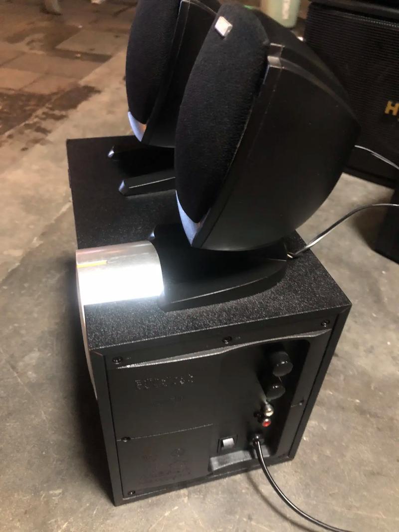 漫步者电脑音箱费用