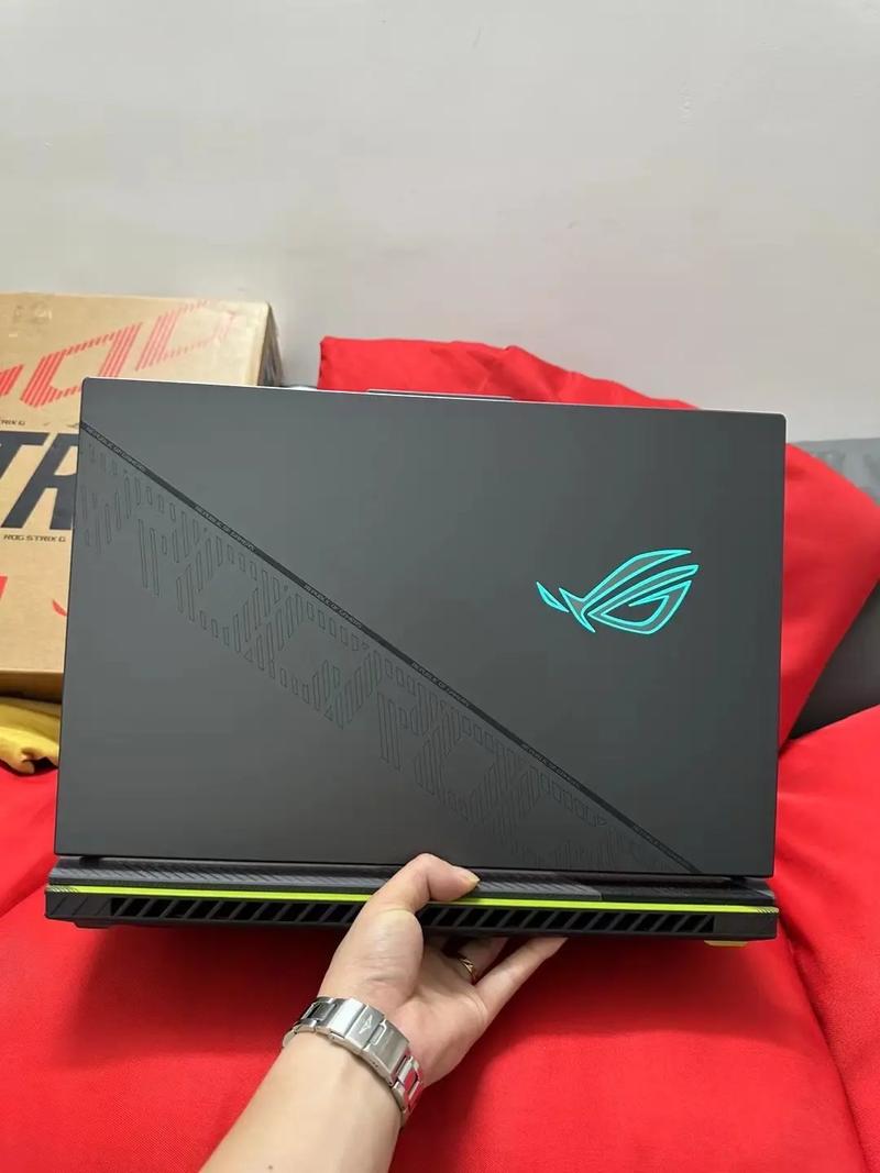 rogstrix什么牌子