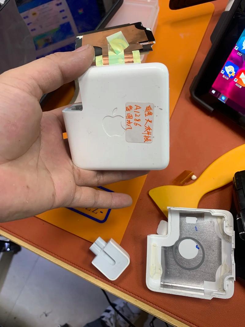 笔记本电脑电源适配器坏了怎么办?