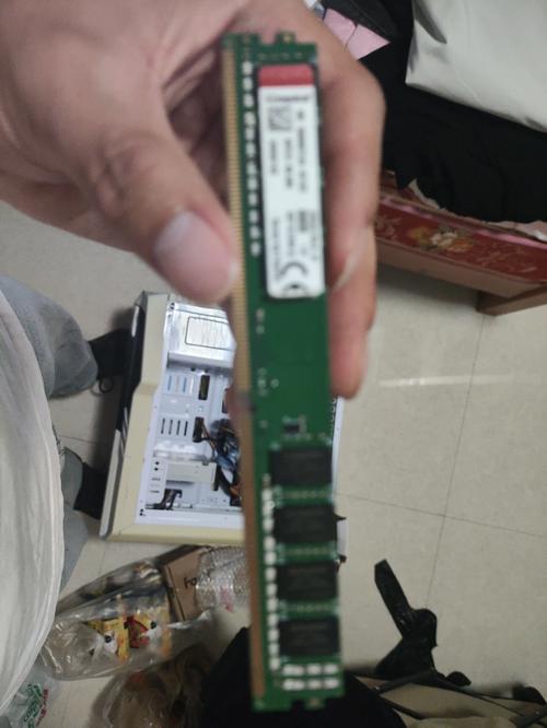 金士顿4g内存条多少钱一个