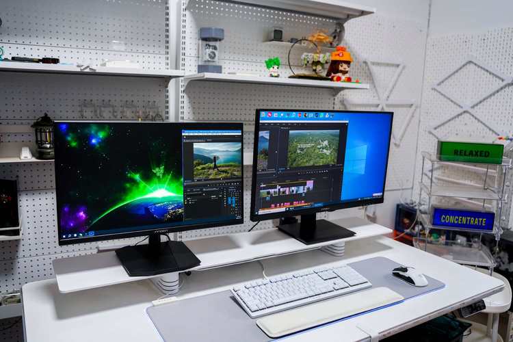 真正的黑科技:双屏笔记本到底有多香?