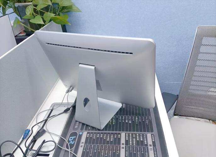 21寸笔记本电脑有多大