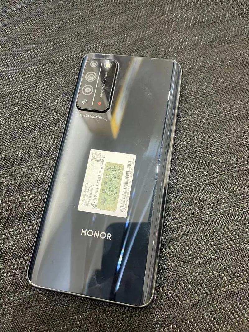 荣耀X10手机参数8+128强劲配置,性能出众