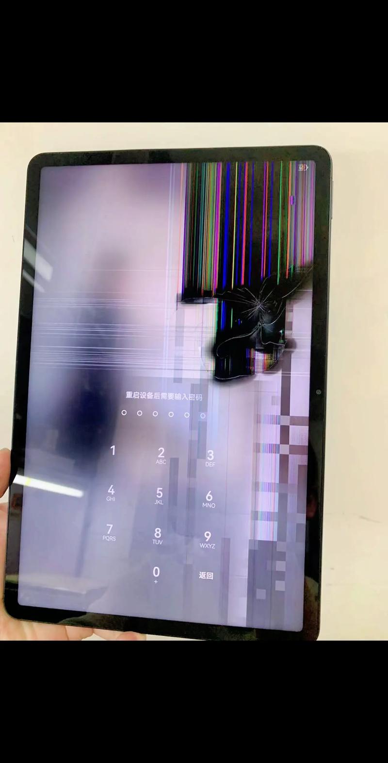 屏幕漏液漏的是哪里的液体