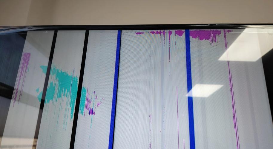 内屏漏液和漏光是一样的吗?