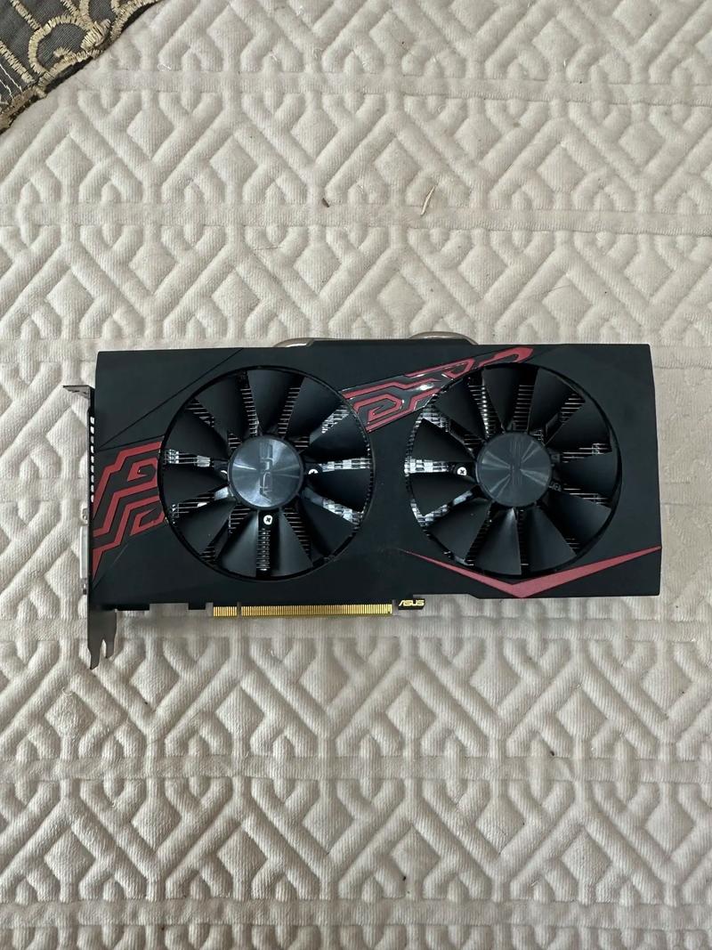 你们实体店1060显卡都多少钱啊