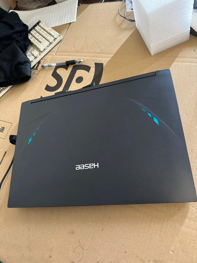 玩家战神笔记本是杂牌吗