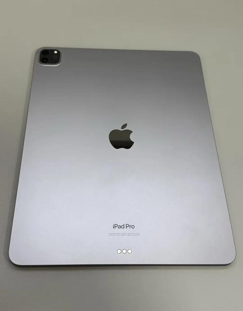 苹果平板电脑最大的多少寸