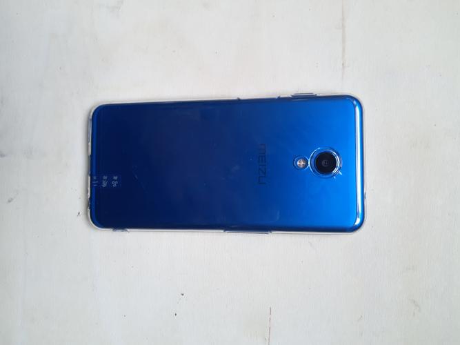 魅蓝S6上的mblu标志,网友差评:买的是魅族,收到是杂牌机?