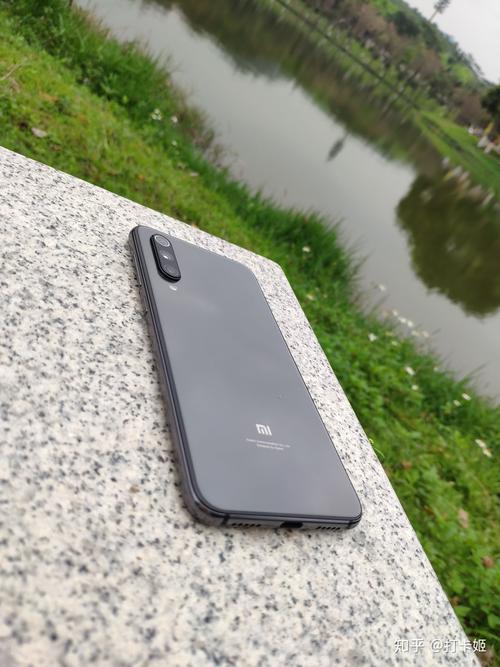 小米9se内外屏幕一起换多少钱?