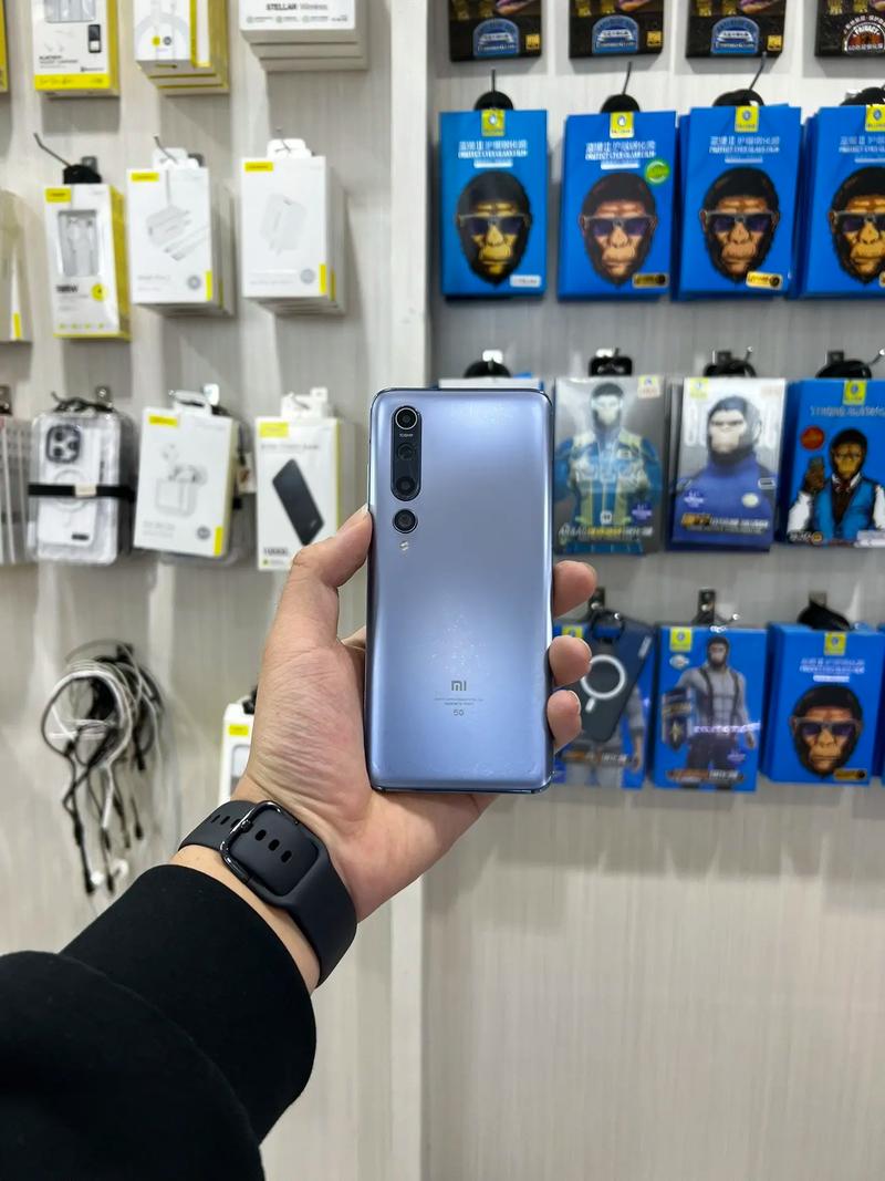 小米10的屏幕是三星的吗