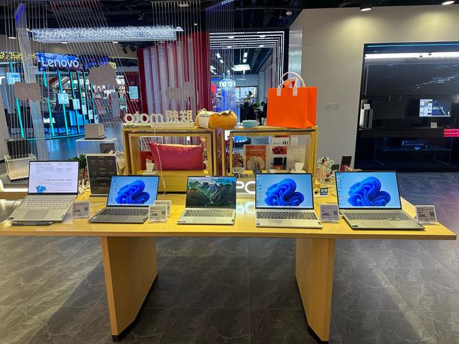 买笔记本电脑是在京东自营买好还是天猫旗舰店好或者还是苏