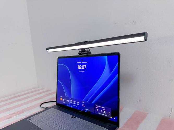 有台灯不够?电脑屏幕挂灯真有必要买吗?