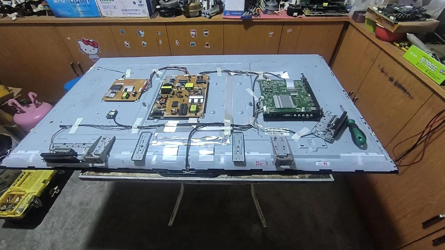 飞利浦显示器黑屏?有谁晓得?