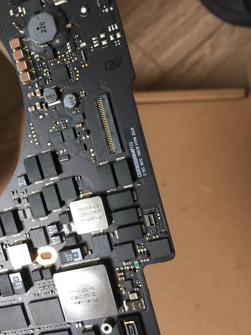 苹果电脑换个主板多少钱