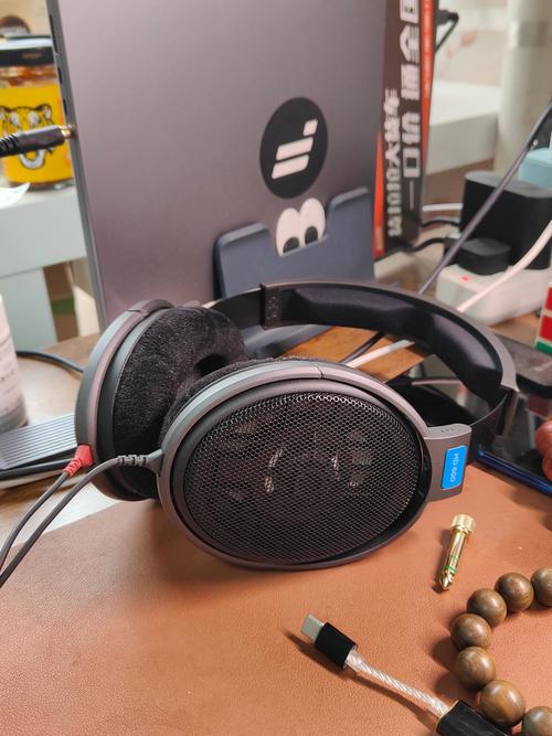 求AKG701,AKG60,森海塞尔HD600,森海塞尔HD650和拜亚T90的对比