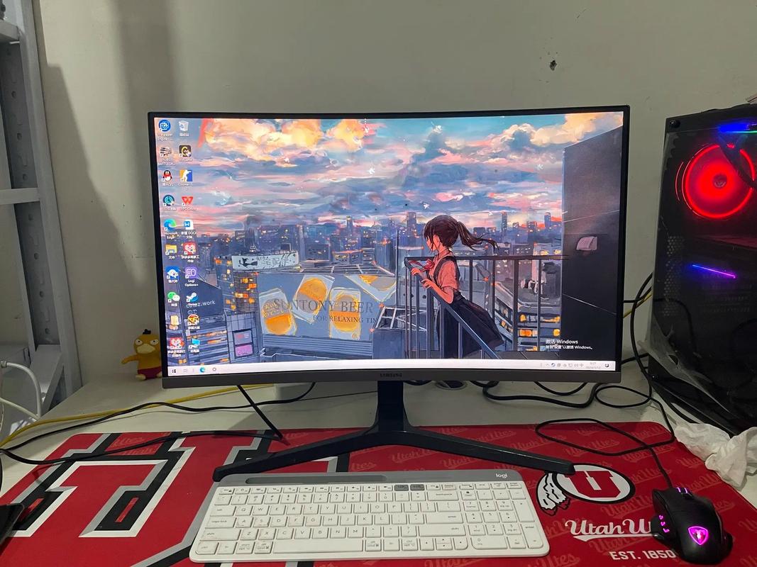 电脑换内屏大概多少钱电脑屏幕碎了修大概多少钱